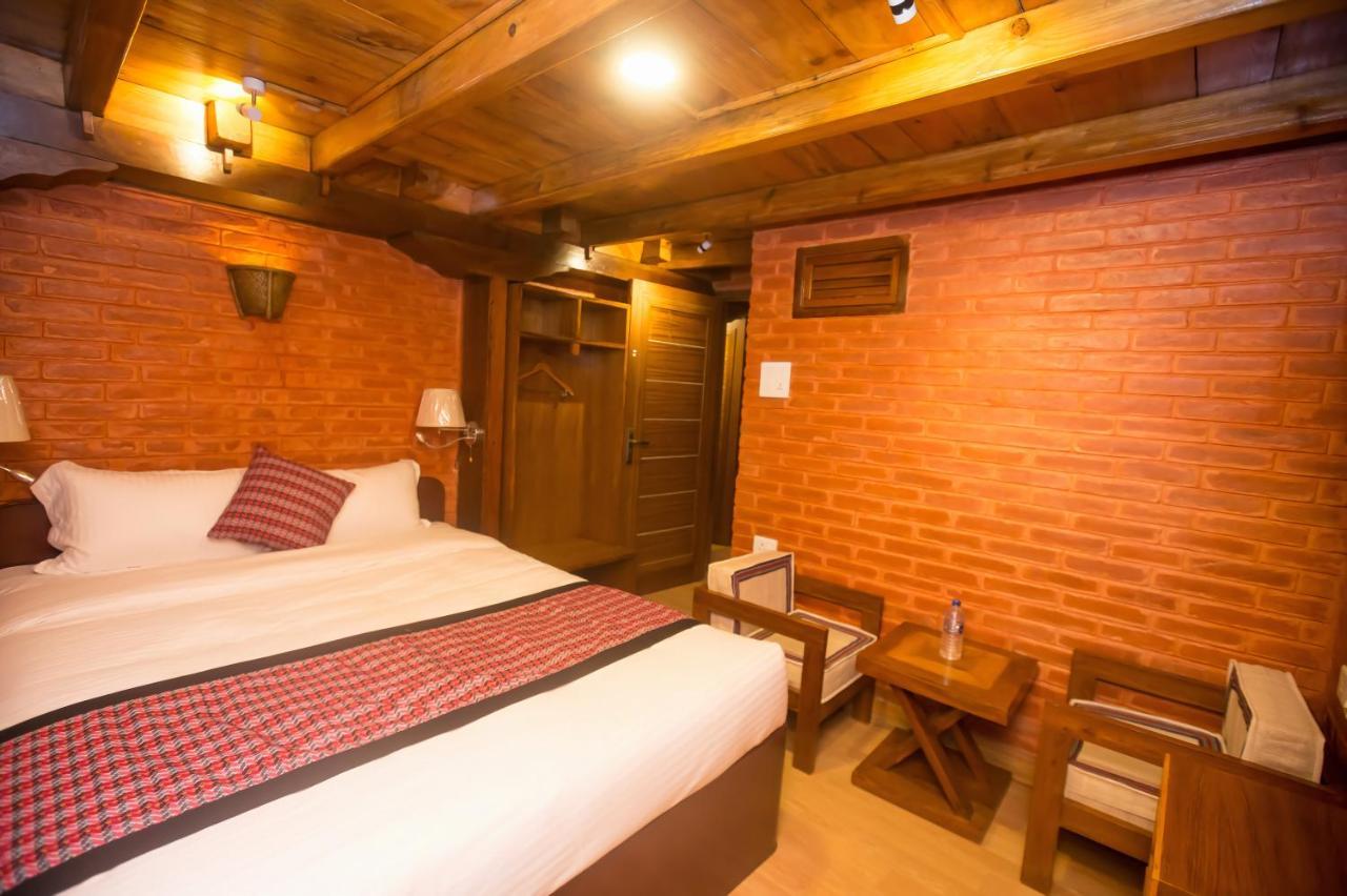 Hotel Baha Restaurant And Cafe Bhatgoan エクステリア 写真