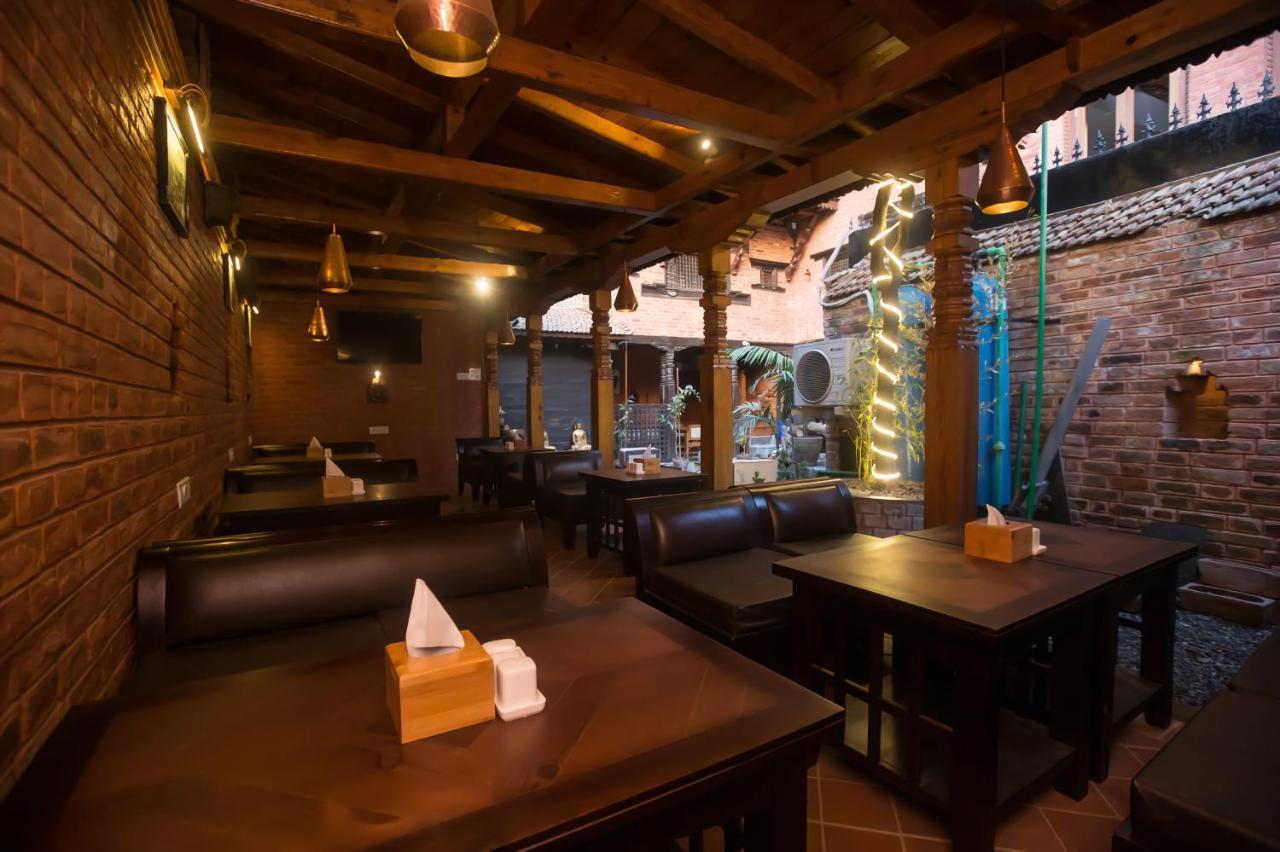 Hotel Baha Restaurant And Cafe Bhatgoan エクステリア 写真