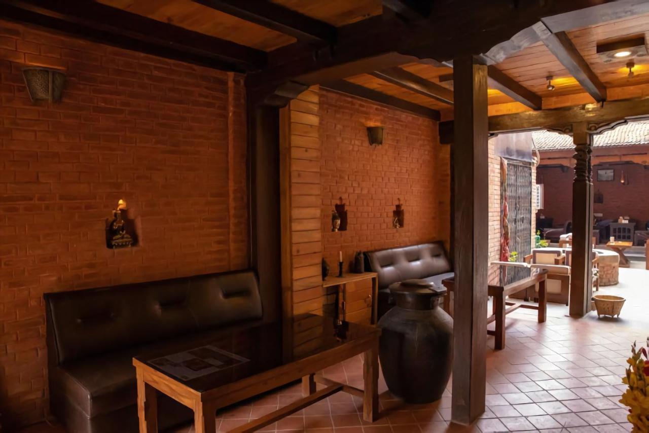 Hotel Baha Restaurant And Cafe Bhatgoan エクステリア 写真
